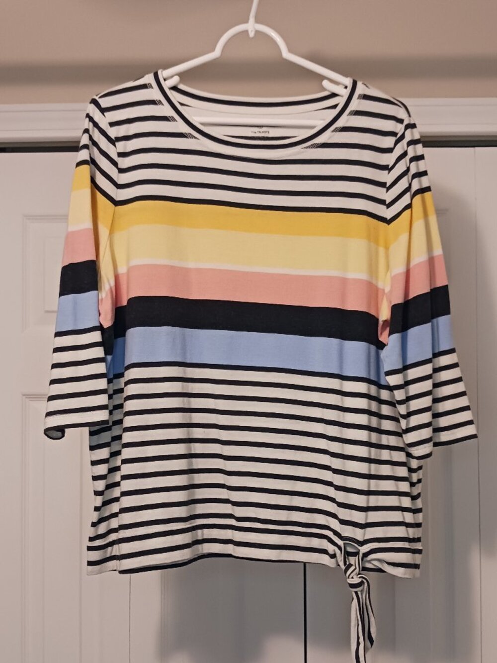 #266 3/$18 - Talbots Black/White Long Sleeve Top Petite Size 2X